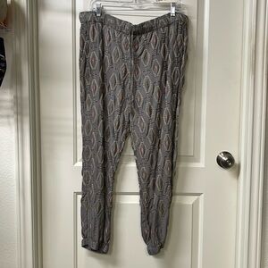 Stylish Gray Patterned Joggers
